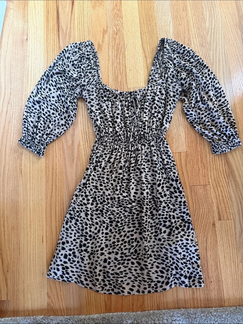 Billabong Smocked Animal Print Puff Sleeve Dress - Black & Cream